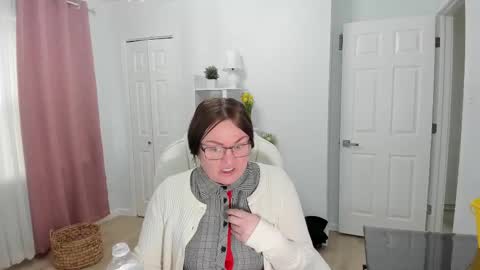Snapshot of vika7333 chatting on 02-18-25, 03:10 Ukrainian-woman online show from 02-18-25, 03:10