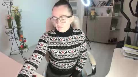 Snapshot of vika7333 chatting on 02-02-26, 06:23 Ukrainian-woman online show from 02-02-26, 06:23