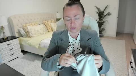 Snapshot of vika7333 chatting on 05-01-26, 11:37 Ukrainian-woman online show from 05-01-26, 11:37