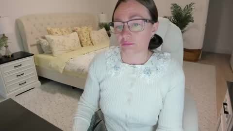 Snapshot of vika7333 chatting on 05-14-26, 11:06 Ukrainian-woman online show from 05-14-26, 11:06