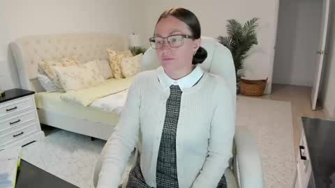 Snapshot of vika7333 chatting on 05-17-26, 11:28 Ukrainian-woman online show from 05-17-26, 11:28