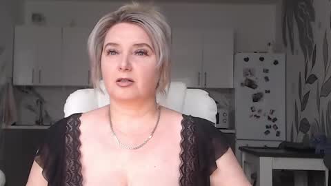 Snapshot of vikaohair chatting on 05-08-26, 08:30 Vikaohair online show from 05-08-26, 08:30
