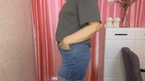 Snapshot of vikasoul chatting on 09-18-25, 09:44 Vika online show from 09-18-25, 09:44