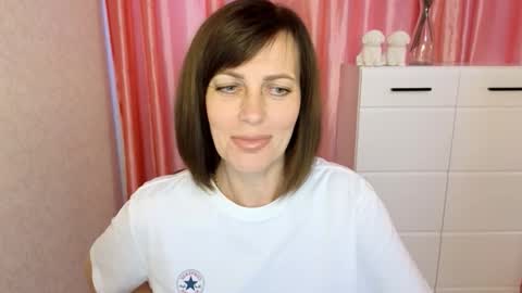 Snapshot of vikasoul chatting on 09-19-25, 09:43 Vika online show from 09-19-25, 09:43