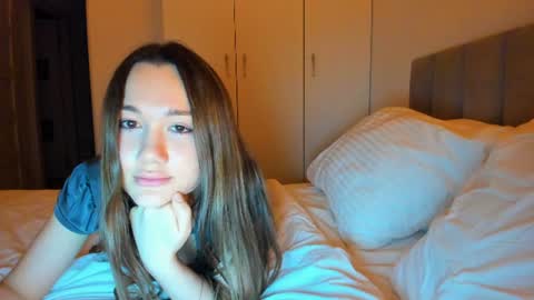 Vika   online show from 06-28-26, 08:59