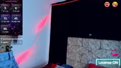 Vikgomez online show from 09-27-25, 03:22