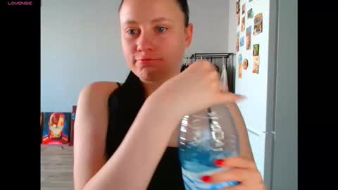 Snapshot of viki_kelt chatting on 04-30-26, 01:45 Viki Kelt online show from 04-30-26, 01:45
