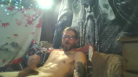 viking43211 online show from 10-05-25, 01:53