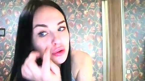 vikipop online show from 05-25-26, 03:07