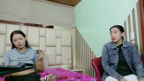 vikiTomson online show from 02-07-26, 01:37