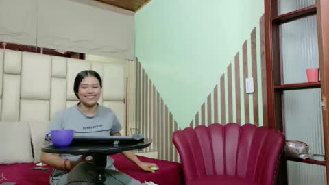 vikiTomson online show from 03-06-26, 01:18