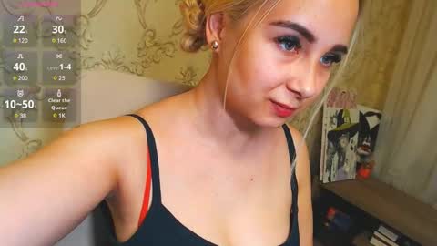 Snapshot of vikiwaitingforyou chatting on 02-02-25, 02:02 Vitoria online show from 02-02-25, 02:02