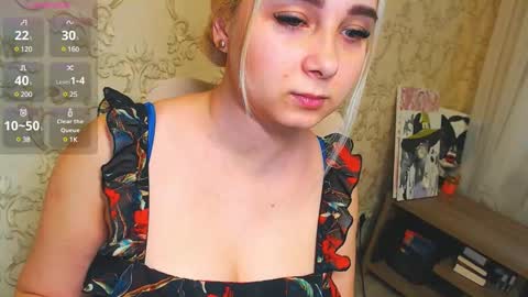 Snapshot of vikiwaitingforyou chatting on 02-05-25, 12:27 Vitoria online show from 02-05-25, 12:27