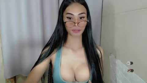 vikkylustfull online show from 02-27-25, 04:43