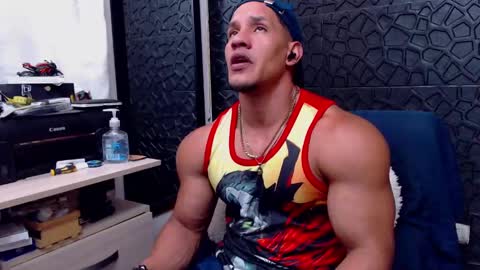 Viktor Herrera online show from 02-12-25, 04:22