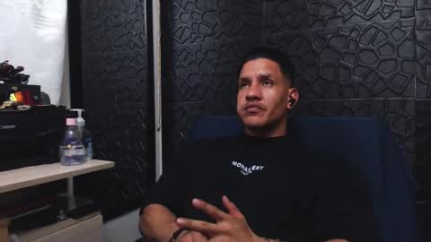 Viktor Herrera online show from 10-01-25, 04:18