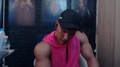 Snapshot of viktorherrera chatting on 02-28-26, 06:09 Viktor Herrera online show from 02-28-26, 06:09