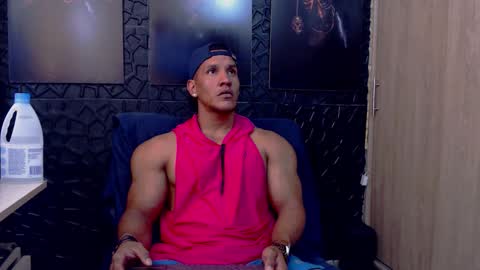 Snapshot of viktorherrera chatting on 03-16-26, 03:05 Viktor Herrera online show from 03-16-26, 03:05