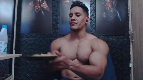 Snapshot of viktorherrera chatting on 03-17-26, 03:22 Viktor Herrera online show from 03-17-26, 03:22