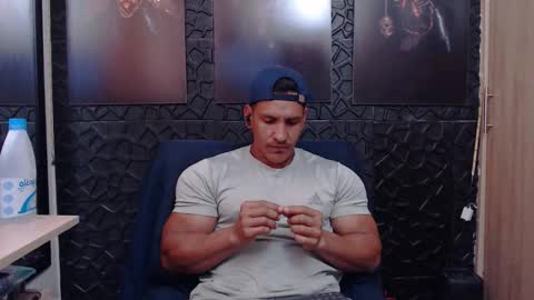 Snapshot of viktorherrera chatting on 03-24-26, 06:13 Viktor Herrera online show from 03-24-26, 06:13