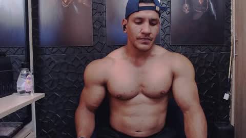 Snapshot of viktorherrera chatting on 03-28-26, 09:25 Viktor Herrera online show from 03-28-26, 09:25