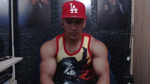 Snapshot of viktorherrera chatting on 04-04-26, 06:16 Viktor Herrera online show from 04-04-26, 06:16