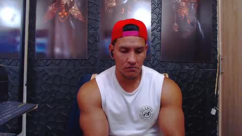 Snapshot of viktorherrera chatting on 04-18-26, 06:23 Viktor Herrera online show from 04-18-26, 06:23