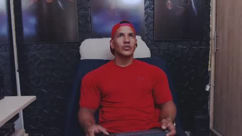 Snapshot of viktorherrera chatting on 05-15-26, 05:53 Viktor Herrera online show from 05-15-26, 05:53