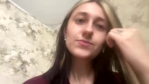 Snapshot of viktoria9898 chatting on 04-09-26, 11:26 Sweett online show from 04-09-26, 11:26