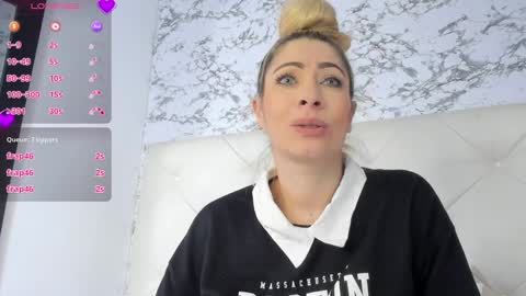 Snapshot of viktoria_davis_ chatting on 02-22-25, 11:46 Viktoria online show from 02-22-25, 11:46