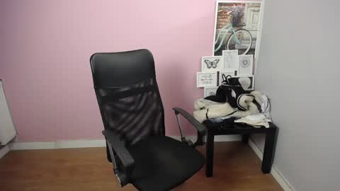 viktoria_lovely online show from 01-31-25, 09:27