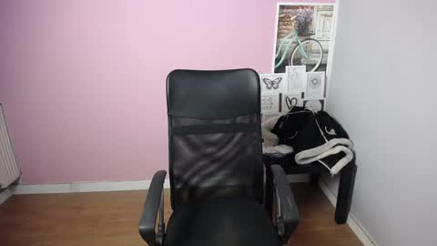 viktoria_lovely online show from 02-10-25, 06:09