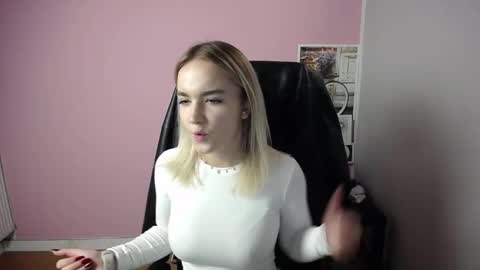 viktoria_lovely online show from 10-21-25, 08:59