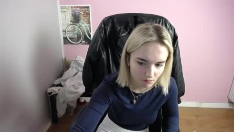 Snapshot of viktoria_lovely chatting on 04-01-26, 07:09 viktoria_lovely online show from 04-01-26, 07:09