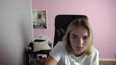 viktoria_lovely online show from 07-20-26, 07:55