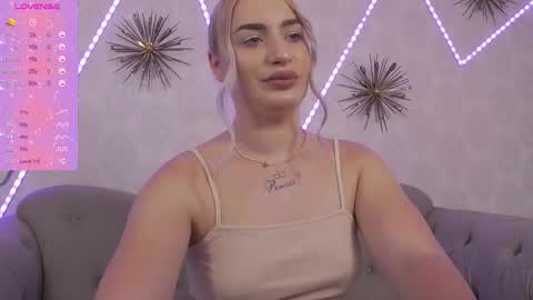 Viktoria online show from 09-19-25, 03:02