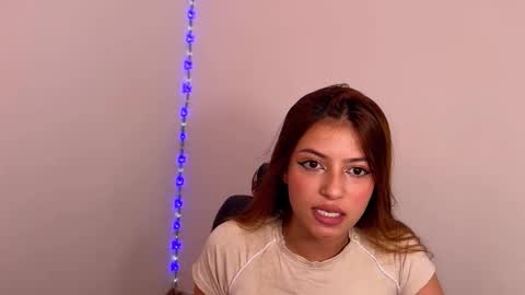 viky_evanss online show from 05-19-26, 07:42