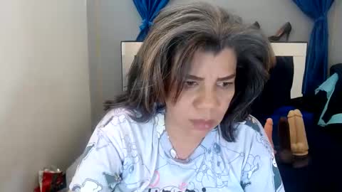 Snapshot of vikyadams chatting on 02-05-25, 08:00 VIKY ADAMS online show from 02-05-25, 08:00