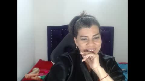 Snapshot of vikyadams chatting on 02-13-25, 04:32 VIKY ADAMS online show from 02-13-25, 04:32