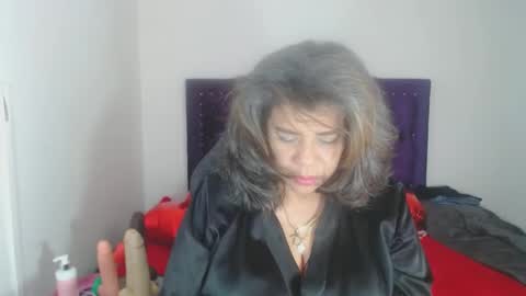 Snapshot of vikyadams chatting on 02-17-25, 04:48 VIKY ADAMS online show from 02-17-25, 04:48
