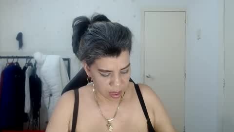 Snapshot of vikyadams chatting on 02-24-25, 05:20 VIKY ADAMS online show from 02-24-25, 05:20