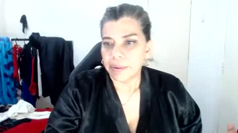 Snapshot of vikyadams chatting on 03-06-25, 01:16 VIKY ADAMS online show from 03-06-25, 01:16