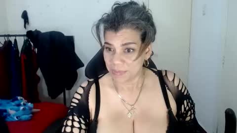 Snapshot of vikyadams chatting on 03-07-25, 04:33 VIKY ADAMS online show from 03-07-25, 04:33