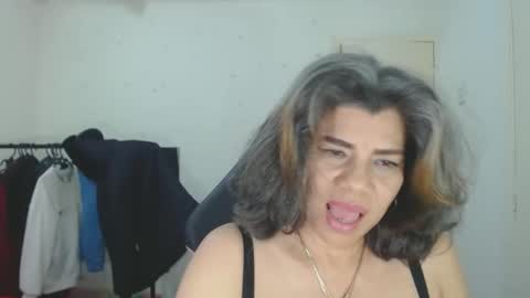 Snapshot of vikyadams chatting on 03-10-25, 04:03 VIKY ADAMS online show from 03-10-25, 04:03