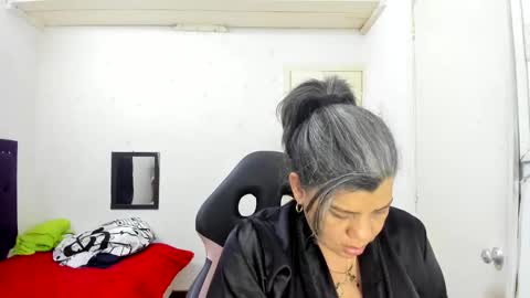 Snapshot of vikyadams chatting on 09-23-25, 10:40 VIKY ADAMS online show from 09-23-25, 10:40