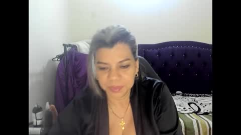 Snapshot of vikyadams chatting on 03-19-26, 05:44 VIKY ADAMS online show from 03-19-26, 05:44