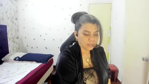 Snapshot of vikyadams chatting on 03-29-26, 02:11 VIKY ADAMS online show from 03-29-26, 02:11