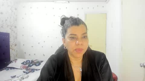 Snapshot of vikyadams chatting on 05-12-26, 09:39 VIKY ADAMS online show from 05-12-26, 09:39