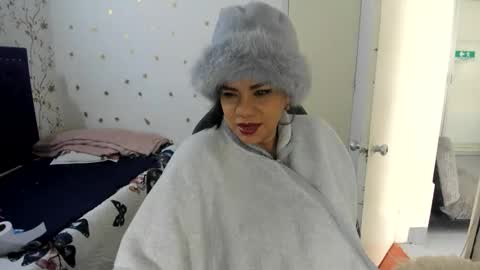 VIKY ADAMS online show from 06-06-26, 01:16