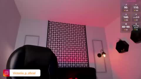 Snapshot of vikypetiteee chatting on 03-13-26, 03:13 Victoria online show from 03-13-26, 03:13